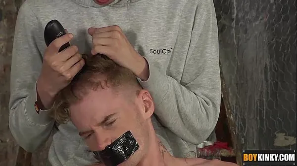 XXX Sebastian is about to get his head shaved and face fucked mega Videos