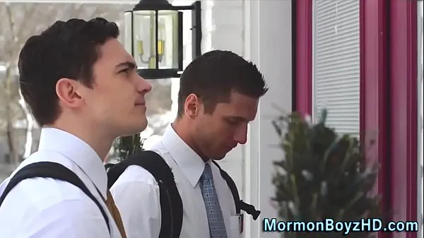 XXX Muscly mormon sprays cum mega Videos
