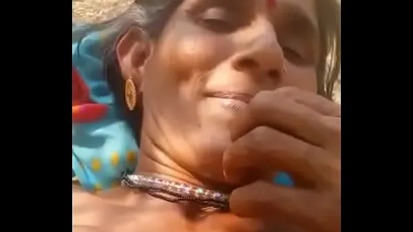 Indiano villaggio maturo zia pipì e cazzo