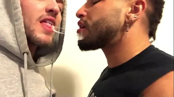 XXX Rich blowjob with kiss Video besar