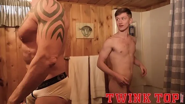 XXX TWINKTOP - Hung twink stud fucks older silver muscle bareback video lớn