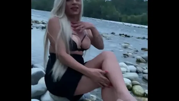 XXX Shemale Nicolly on tour in Italy invites you to drop by her for unique momentsmega video