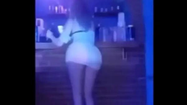 XXX Trans dancing a in a nightclub because she's 5536650122 megavideoer