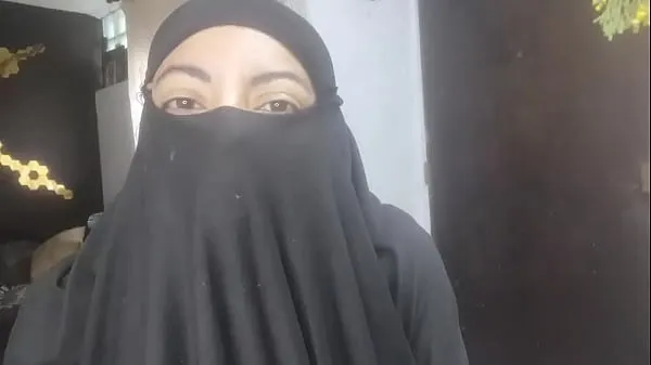 XXX Arabian squirting her fat pussy in her burqa mega Videos